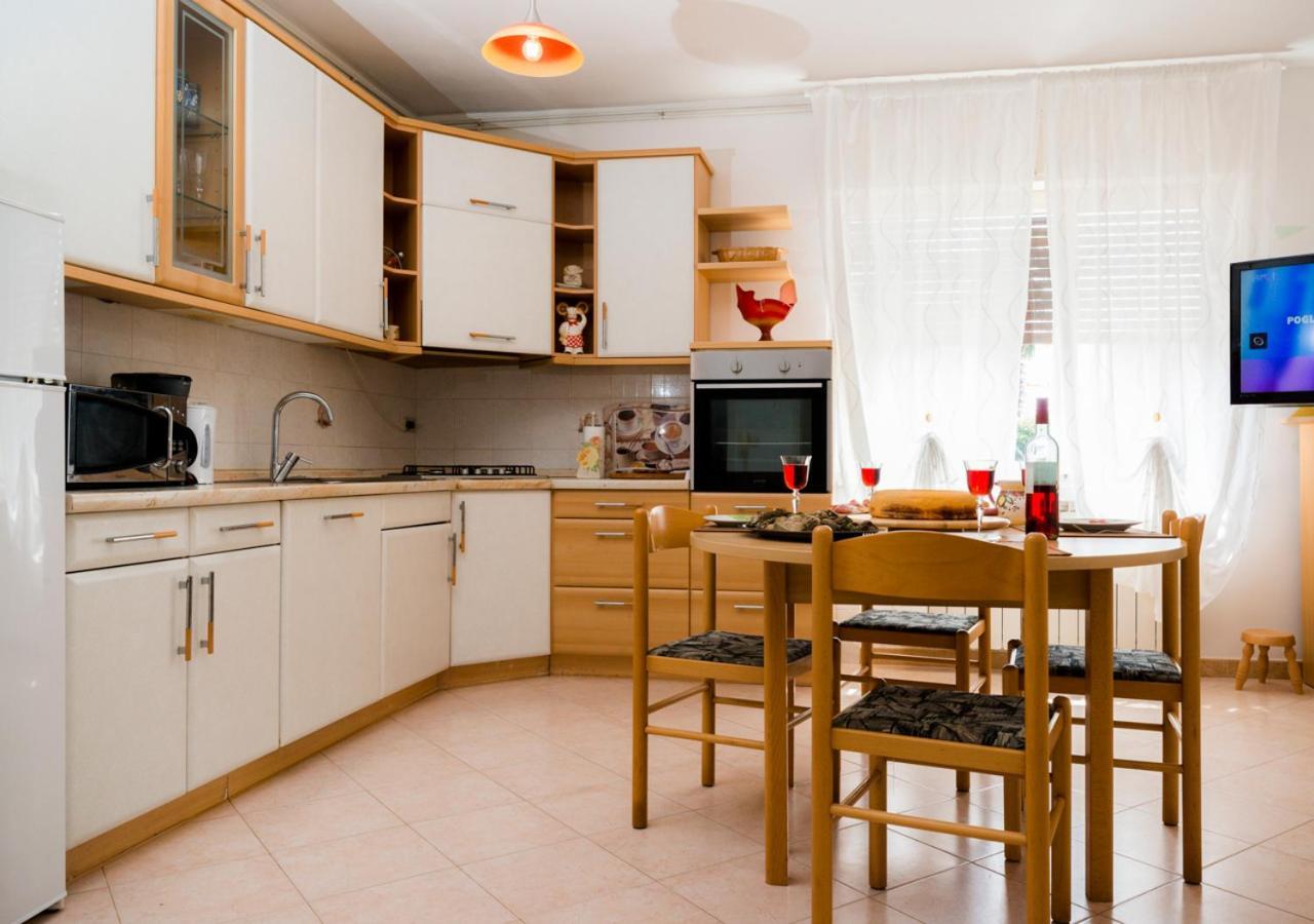 Apartment Dora Umag Exterior photo
